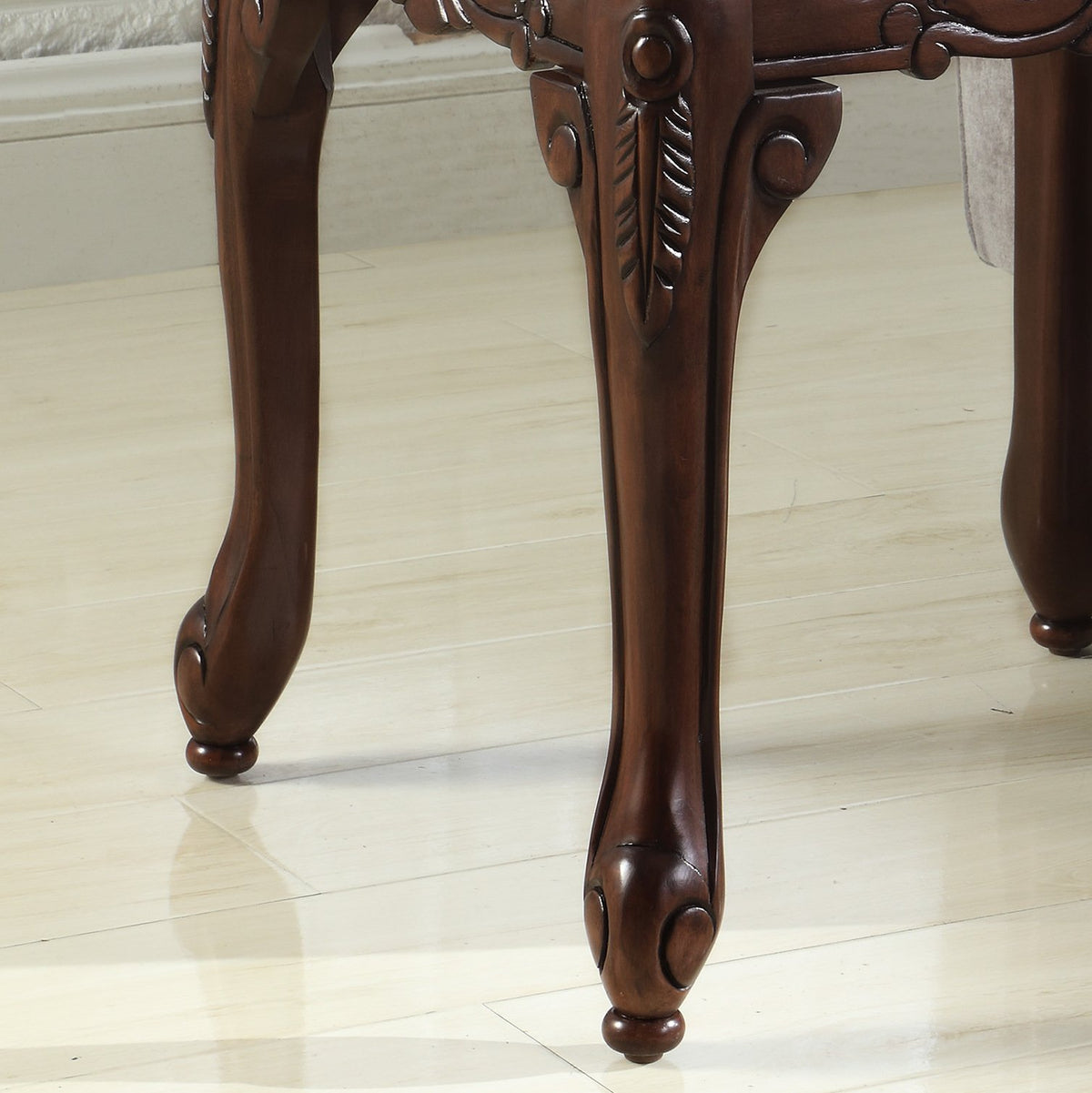 Wood End Table Dark Cherry D3806