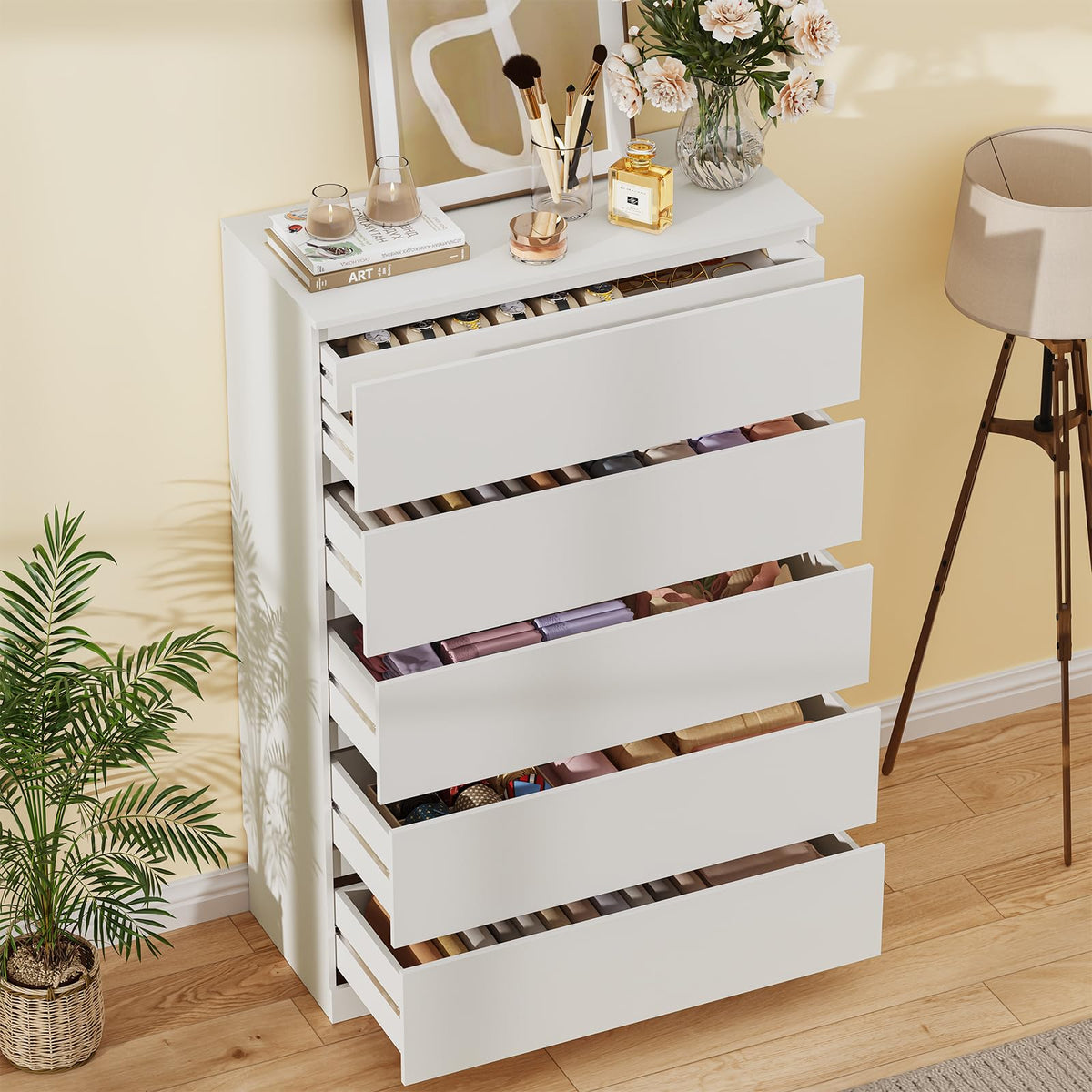White 5 Drawer Dresser X3547